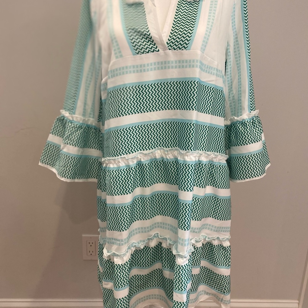 Chic Color Block Print Bell Cuff Sleeve Mini Dress - Picture 11 of 11